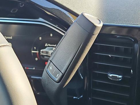 New 2026 GMC Sierra 1500 Elevation image 12