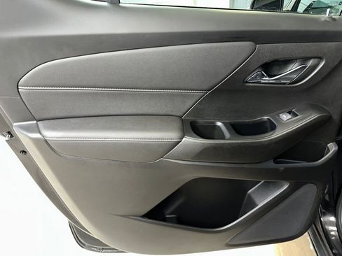Certified 2023 Chevrolet Traverse LT w/ LPO, Floor Liner Package image 19