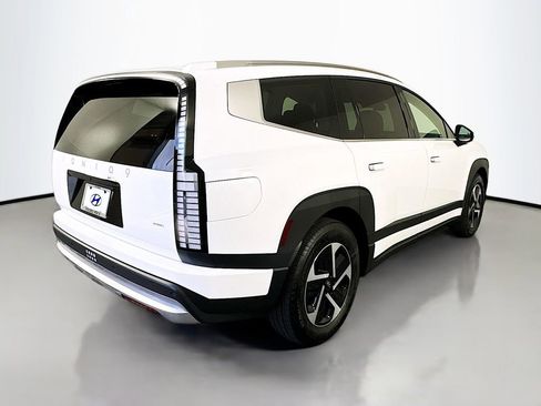 New 2026 Hyundai Ioniq 9 SE image 5