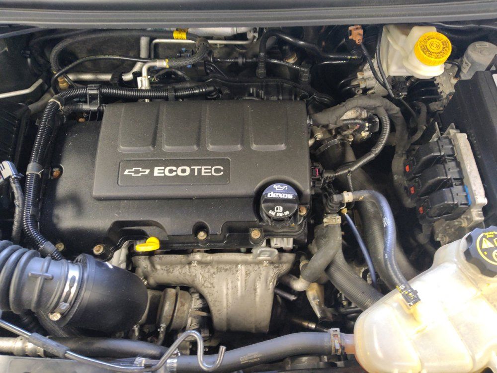 Used 2019 Chevrolet Sonic LT FWD image 30