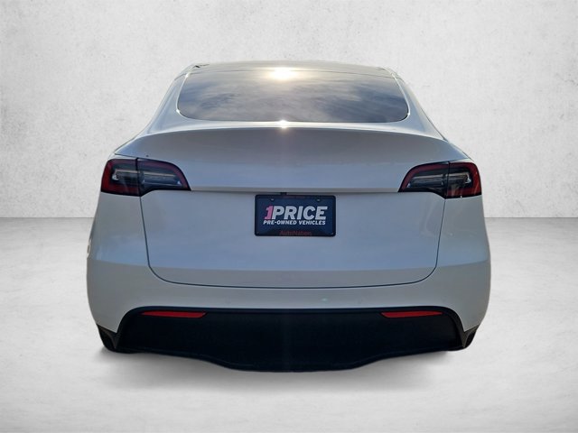 Used 2021 Tesla Model Y Long Range AWD/4WD image 7