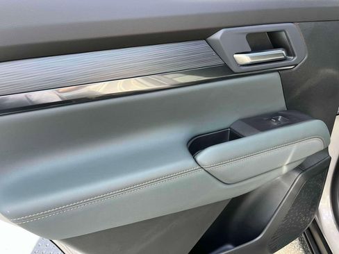 New 2026 GMC Terrain AT4 w/ LPO, Floor Liner Package image 15