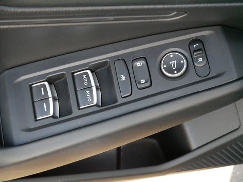 Certified 2023 Honda Accord LX image 19