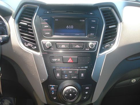 Used 2017 Hyundai Santa Fe Sport AWD/4WD image 23
