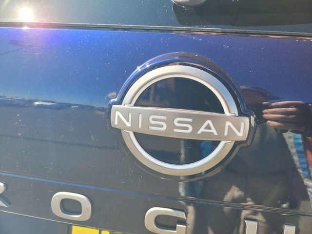 Certified 2025 Nissan Rogue Platinum AWD/4WD image 10
