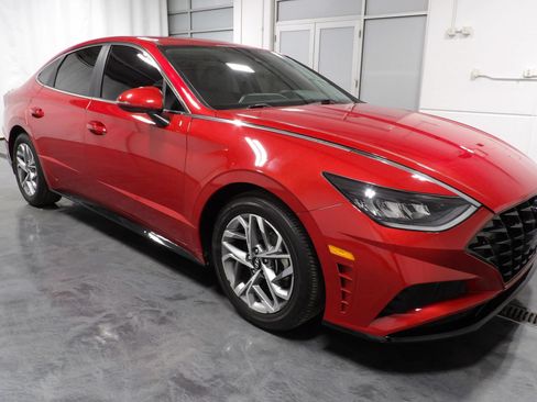 Used 2021 Hyundai Sonata SEL w/ Cargo Package FWD image 2