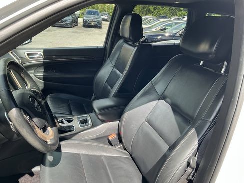 Used 2017 Jeep Grand Cherokee Limited AWD/4WD image 18