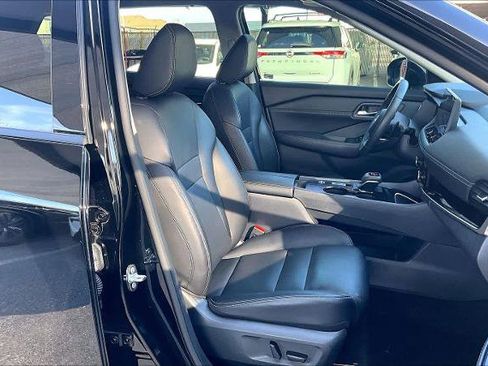 Certified 2024 Nissan Rogue SL w/ SL Premium Package image 9