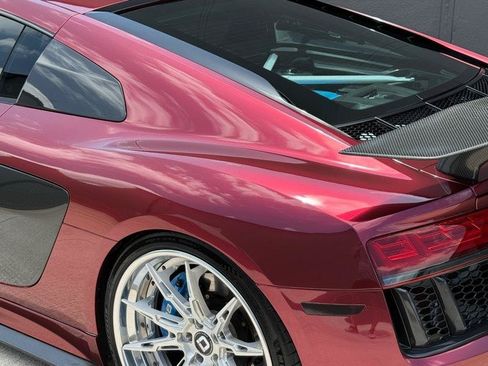 Used 2017 Audi R8 V10 w/ Carbon Exterior Package AWD/4WD image 42