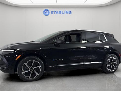 Used 2025 Chevrolet Equinox EV LT image 2