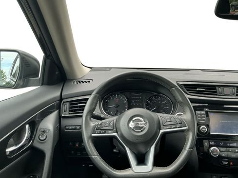 Used 2017 Nissan Rogue SL w/ SL Premium Package AWD/4WD image 22