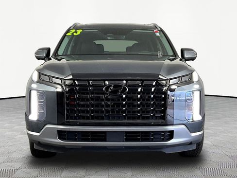 Used 2023 Hyundai Palisade Limited FWD image 2