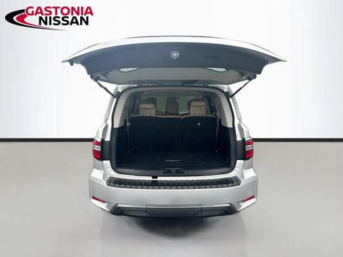 Used 2024 Nissan Armada SV RWD image 36
