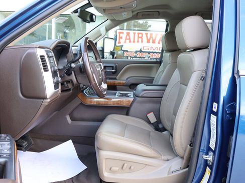 Used 2018 GMC Sierra 1500 SLT w/ Max Trailering Package AWD/4WD image 13