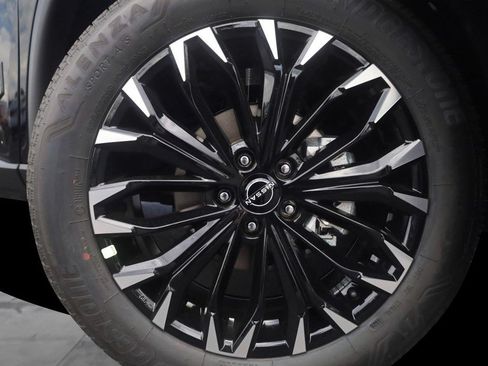 New 2026 Nissan Rogue Dark Armor AWD/4WD image 3