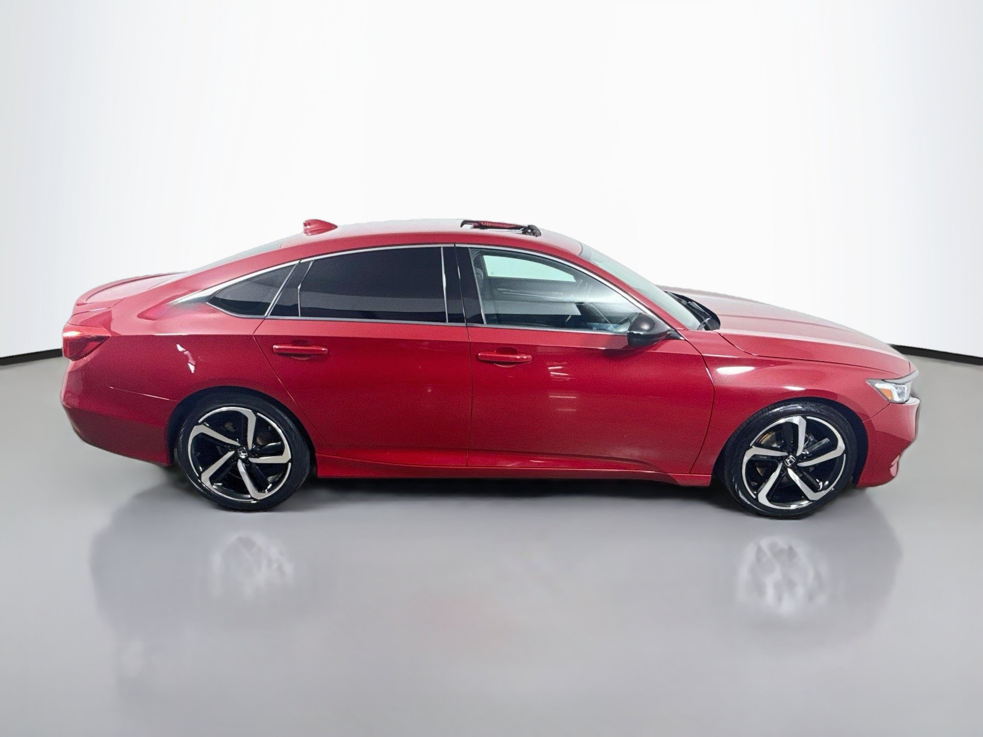 Used 2018 Honda Accord Sport image 8
