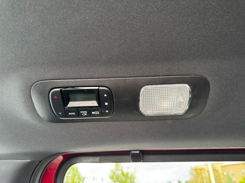 Used 2025 Honda Odyssey Sport-L image 18