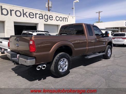 Used 2012 Ford F350 XLT w/ XLT Premium Pkg AWD/4WD image 8