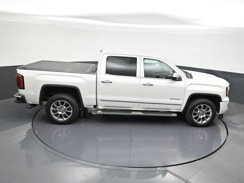 Used 2017 GMC Sierra 1500 Denali RWD image 20