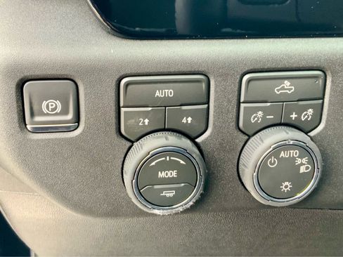 New 2026 Chevrolet Silverado 1500 LT w/ Leather Package image 48