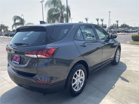 Used 2022 Chevrolet Equinox LS image 8