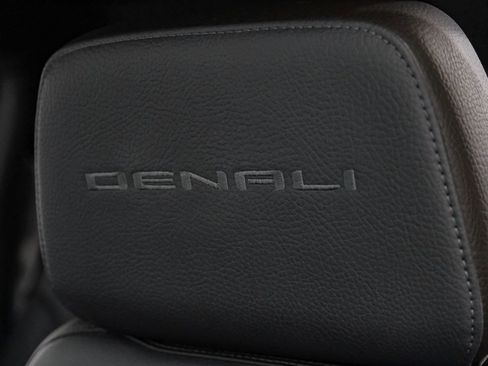 Used 2021 GMC Sierra 1500 Denali image 31