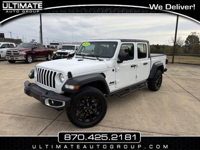 Used 2023 Jeep Gladiator Sport