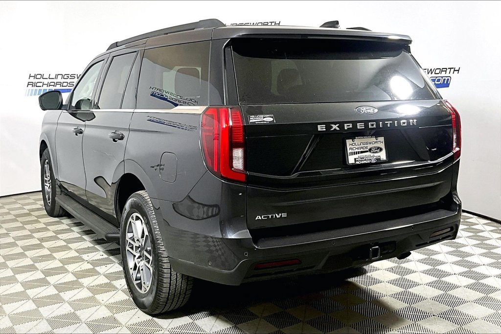 Certified 2025 Ford Expedition Active RWD image 8