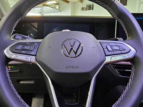 New 2026 Volkswagen Tiguan SE image 24