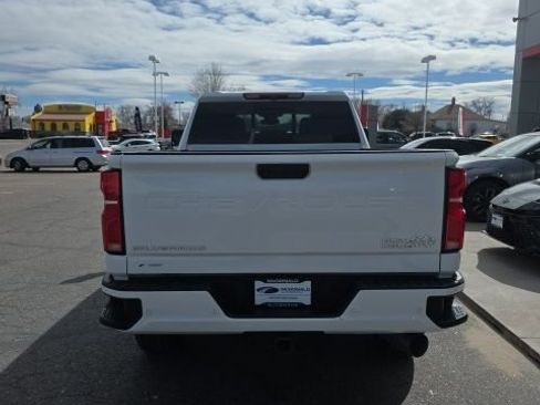 Used 2024 Chevrolet Silverado 2500 High Country image 4
