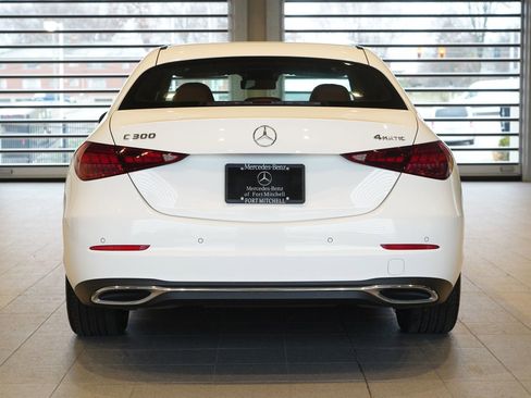Used 2025 Mercedes-Benz C 300 4MATIC Sedan image 8