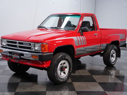 Used 1988 Toyota Pickup 4x4 Regular Cab image 6