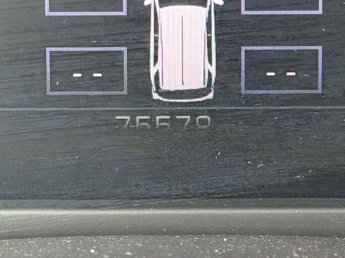 Used 2018 Chevrolet Tahoe LS w/ Enhanced Driver Alert Package image 18