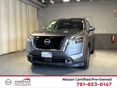 Certified 2022 Nissan Pathfinder SV