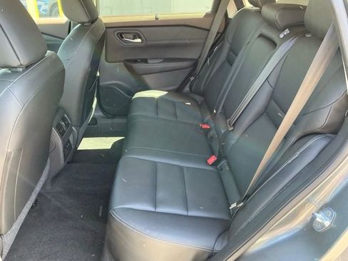 Used 2023 Nissan Rogue SL w/ SL Premium Package AWD/4WD image 10