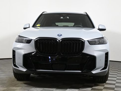 Certified 2025 BMW X5 xDrive50e w/ M Sport Package image 10