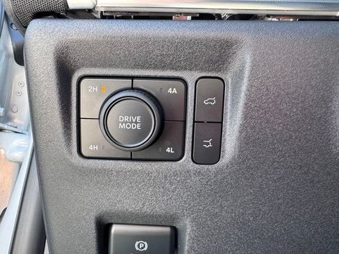 Used 2025 Ford Expedition Platinum AWD/4WD image 57