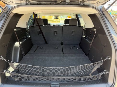 Used 2019 Chevrolet Traverse LS FWD image 13