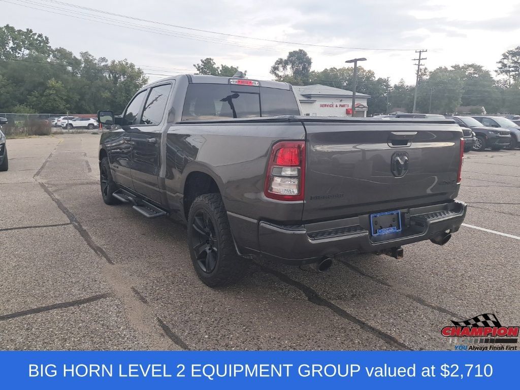 Used 2022 RAM 1500 Big Horn AWD/4WD image 3