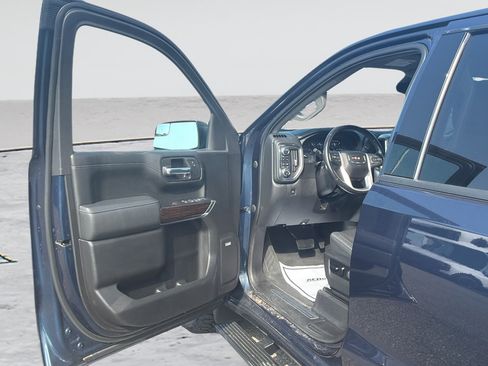 Used 2021 GMC Sierra 1500 Elevation w/ Preferred Package AWD/4WD image 24