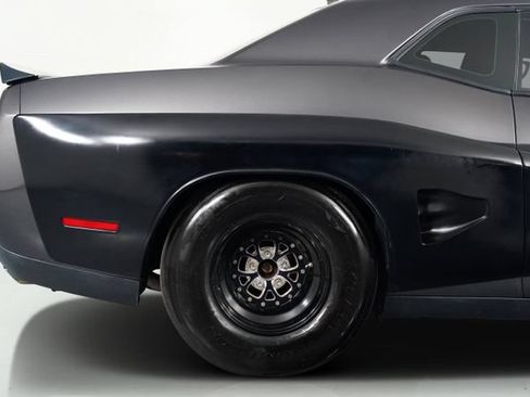 Used 2016 Dodge Challenger SRT Hellcat RWD image 10