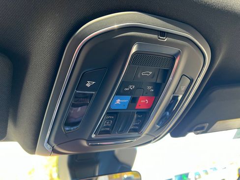 New 2025 Jeep Grand Cherokee 4WD image 31