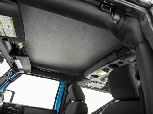 Used 2018 Jeep Wrangler Sport image 22