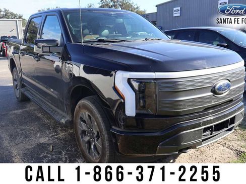 Used 2023 Ford F150 Lightning Lariat w/ Equipment Group 511A High image 3
