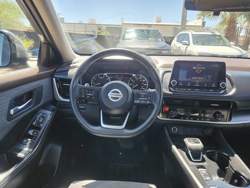 Used 2021 Nissan Rogue SV FWD image 22