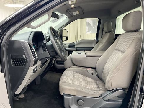 Used 2017 Ford F250 XLT w/ XLT Value Package AWD/4WD image 18