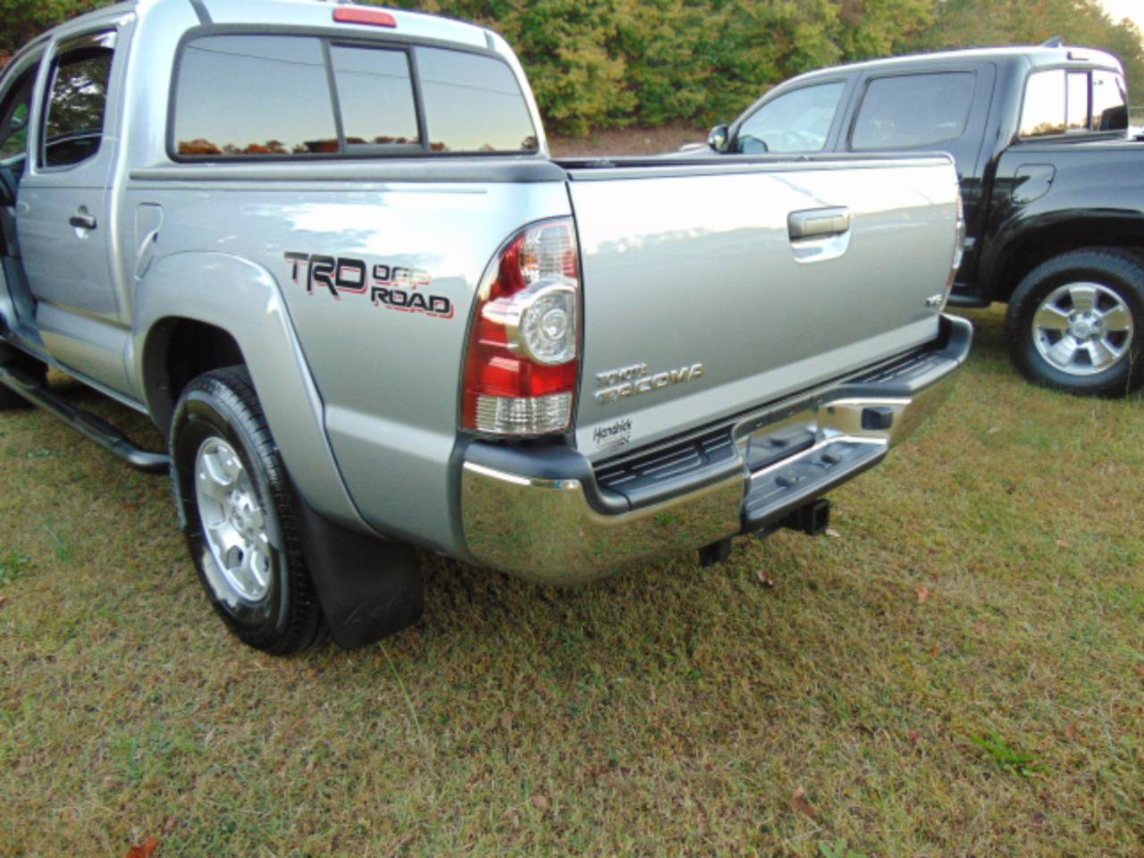 Used 2014 Toyota Tacoma 4x4 Double Cab w/ TRD Off-Road Package image 23