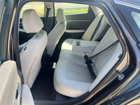 Used 2025 Hyundai Sonata SEL FWD image 8