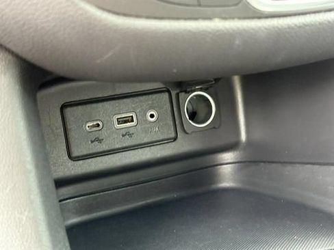Used 2024 Chevrolet Equinox LT AWD/4WD image 12