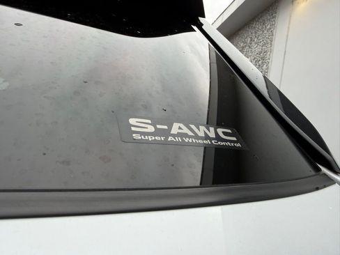 Used 2024 Mitsubishi Outlander SE image 11